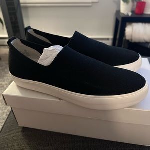 Cougar slip on shoes Ultra lightweight